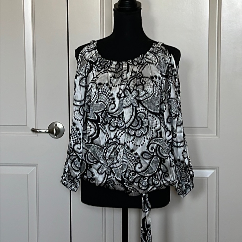 Cache silk cold shoulder top